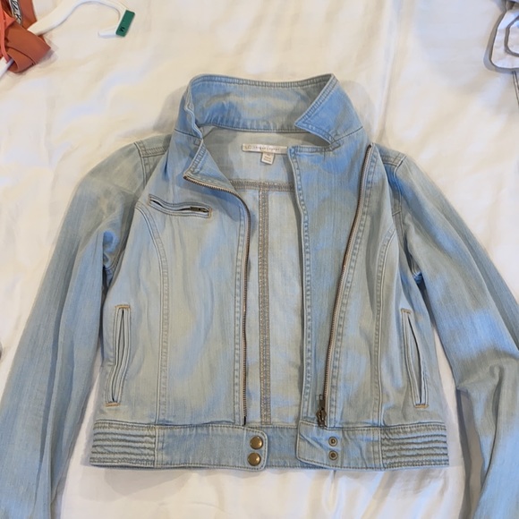 Jean jacket - Picture 2 of 2
